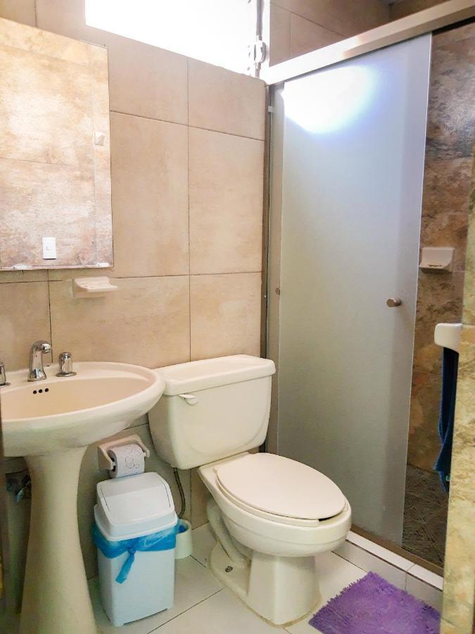 Hostal En El Centro Lakiwa Масатлан Экстерьер фото